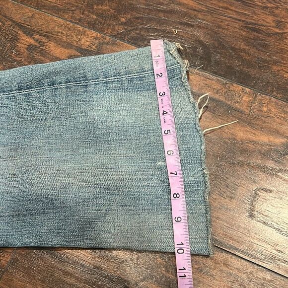 True religion Bobby jeans size 29 by 31 distressed made in USA raw hem in GUC - Picture 13 of 13